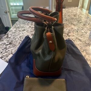 Dooney & Bourke Bag